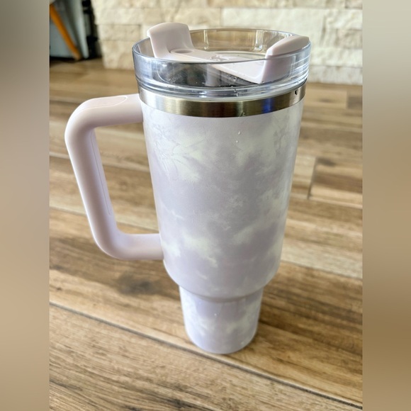 Stanley Wisteria Tie Dye 40 Oz Quencher  - purple - Picture 7 of 8